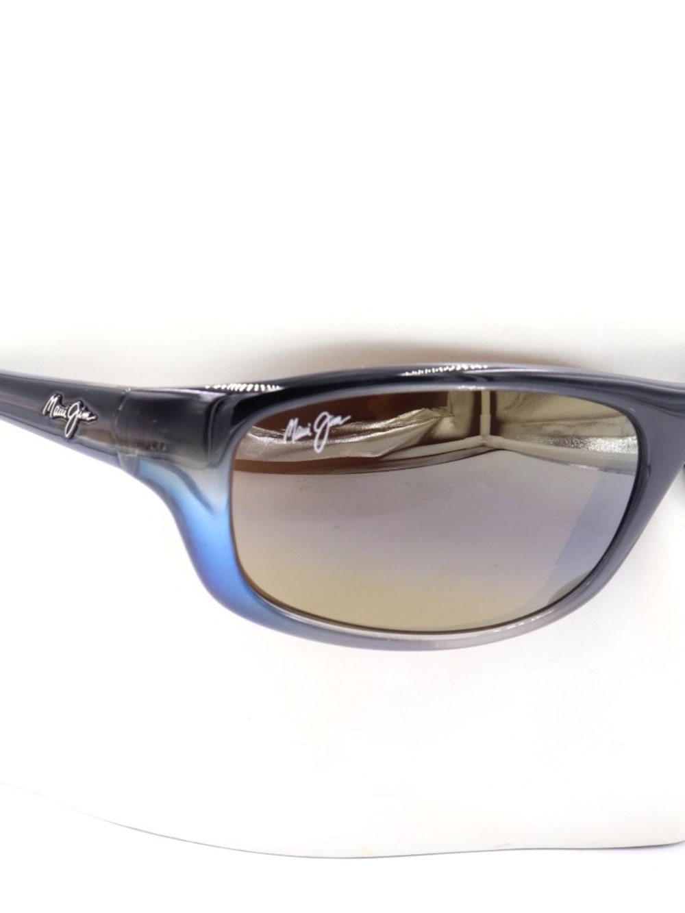 Maui Jim Kipahalu Blue Gradient Frame with Brown-Tinted Lenses - Picture 3 of 10